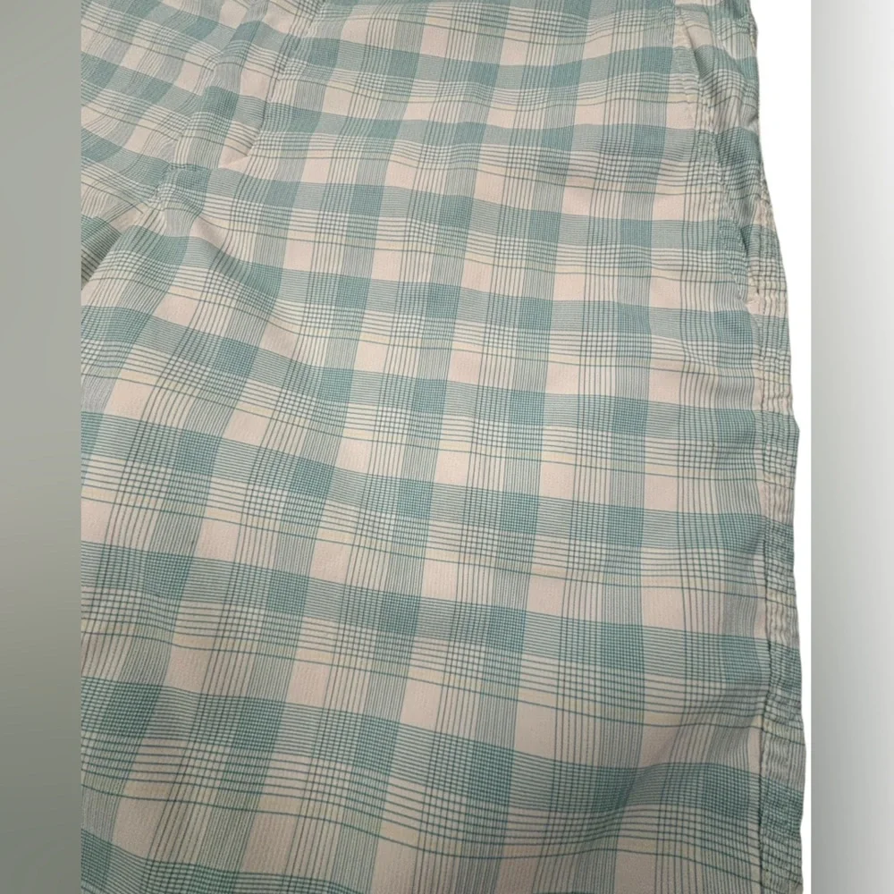Nike- Golf shorts- 34- excellent‎ condition!!